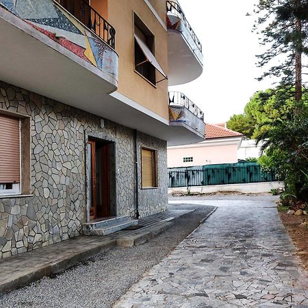 Villa Daniela - Quiete E Mare Сан Ремо Екстериор снимка